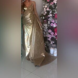 Elegant Gold Maxi Dress